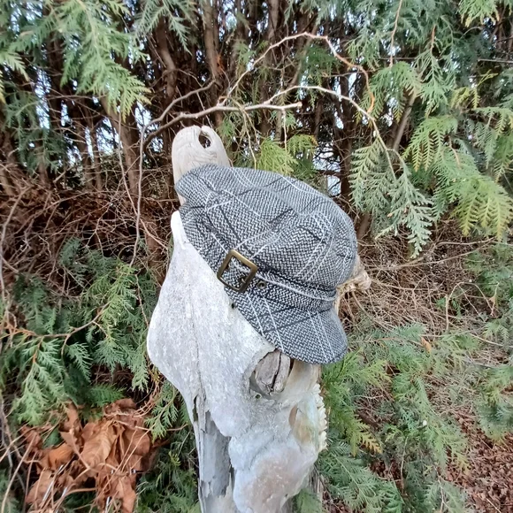 Expression Tweed Cap - Picture 5 of 10